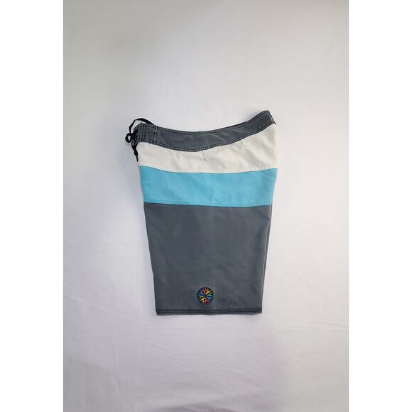 Quicksilver Sz 32 Board Shorts Blue Gray Horse Logo Striped Stretch Ca2 - Picture 5 of 7